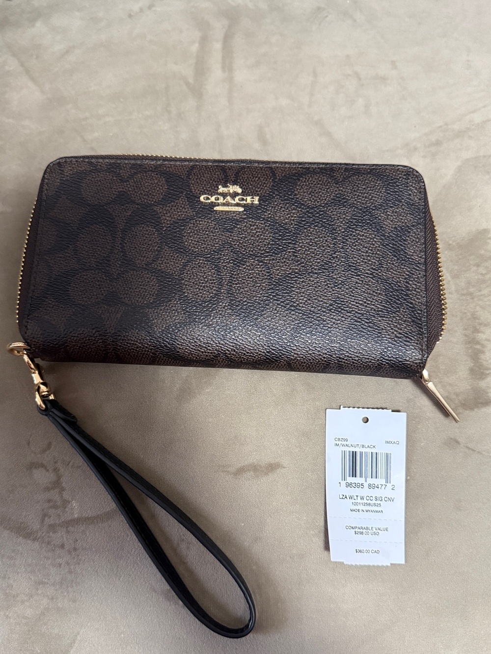Coach Long Zip Around Waller W/ Detachable Card Case Walnut and Black w/ tag